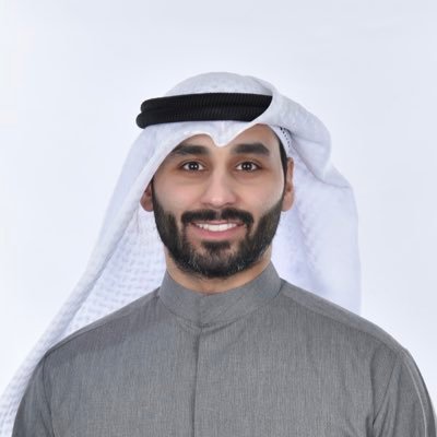 أستاذ القانون - كلية الحقوق في جامعة الكويت - محام