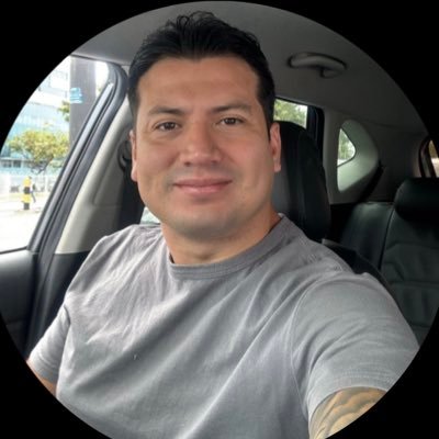 Lic. Comunicación Social. Dios, Familia y Fútbol.
