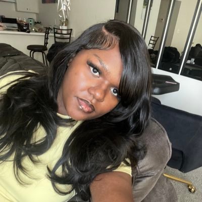 YanaNicole863's profile picture. New page
21