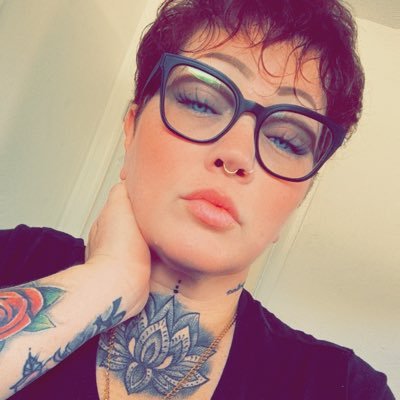 Pretty face, pretty soul, pretty heart; call me art 🖼️