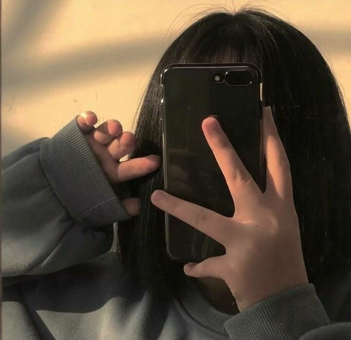 押し入れの狐です。20↑です。男の娘認定を受けました。ラズしゃんのペット枠兼ごんちゃの弟子です。 #コンパス ばっかりやってる(特にソーンが好き。無言フォロー失礼。ヘッダーのキャラは固ツイ参照(現在固ツイのリプにて)うるさいからミュート推奨← discordのIDとかはDMにて。P.S.どこに行っても食料
