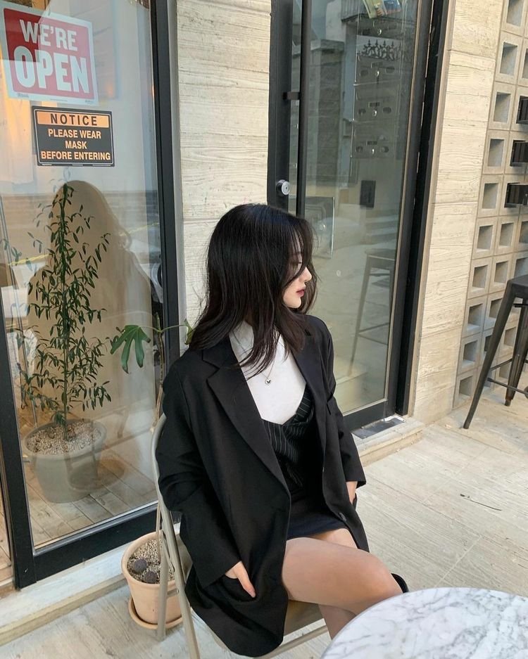 meryness's profile picture. 那一團糟的野心，和說不清道不明的倔強