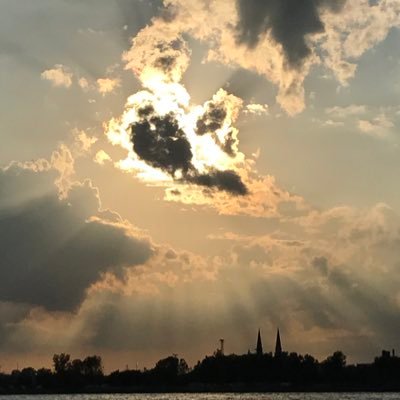 iambajwa3's profile picture. Fluent in four languages: Punjabi, Urdu, English and Silence