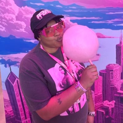 I let my pain fuck my ego & call the bastard art. Followed by the ONLY Queen of Rap 🦄 Multimedia Artist. Rapper. 🎤