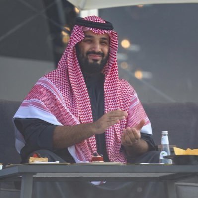 طالب في @kauedu_sa | كلية @KAU_law_fac | عضو اللجنه التنظيميه لنادي الحقوق | لا أحد فوق القانون الجميع تحت حمايته | اؤمن بأن الكلمة تصنع الفرق