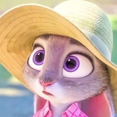 CHSQQ7's profile picture. …