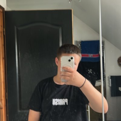 BuretOff's profile picture. 