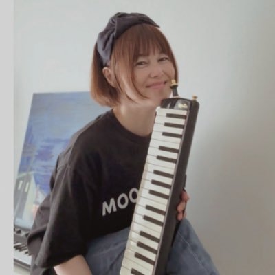 moonnotes_kaory's profile picture. 男女２人組ソングライター🌝ムーンノーツpf.vocalサントラ職人Kaory & 叙情的表現者Satoshi @mnotes_satoshi｜R&B部門国内３位『月詠み』📻池袋FM月光放送部パーソナリティ 2025.11.3〜@moonnotes_radio ｜犬猫保護活動