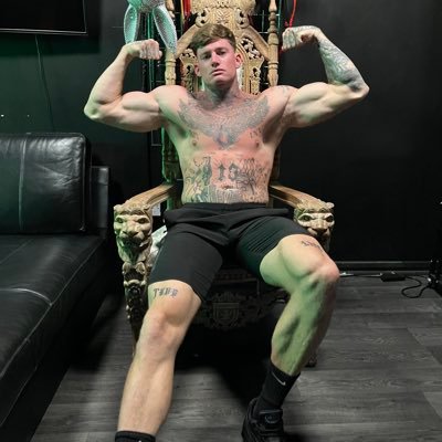 𝟔’𝟔 𝐊𝐢𝐧𝐠👑 / 𝐒𝐈𝐙𝐄 𝟏𝟐👣 / 𝐅𝐈𝐍𝐀𝐍𝐂𝐈𝐀𝐋 𝐃𝐎𝐌𝐈𝐍𝐀𝐓𝐈𝐎𝐍 💰𝐀𝐋𝐏𝐇𝐀 𝐒𝐓𝐑𝐀𝐈𝐆𝐇𝐓 𝐌𝐀𝐋𝐄 / 𝐓𝐑𝐈𝐁𝐔𝐓𝐄 https://t.co/Yx9yqlxJUX