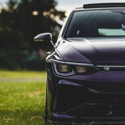 aph_04's profile picture. Never alone