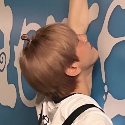 べくちゃん🐶EXOが大好き🐱🐰🦄🐶🦖🐯🐧🐻🐥9人揃うの心待ちにしてます!!❤️韓国ドラマも好き。無言フォロー失礼します😭🙏30↑😂エリのみなさん、韓国ドラマ好きな人仲良くできると嬉しいです。仲良くしてください♡