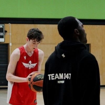 ryleewalton_'s profile picture. 🏀| 6'3 Wing | Class of 2026