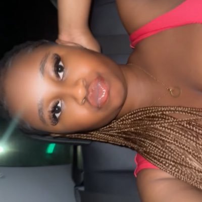 jjoycellineee's profile picture. Living in the moment 🩷