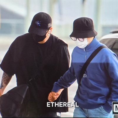 lover of those ear sucking, world travelling, back hugging, hand holding, heart eyed hickey boys, 26, side account for @pjmkjistars