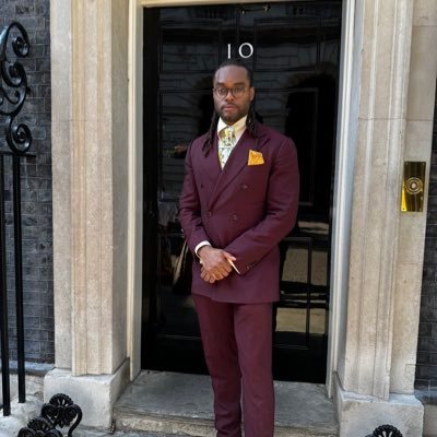 Award WINNING TV presenter & journalist🏆! @itvnews 🇬🇧🇯🇲 Arsenal fan🗞️ have a story? email me antoine.allen@itn.co.uk For bookings: Agent @knightAyton
