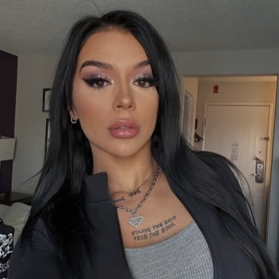 | @ElaynaBlack RP ! | Call Her 𝐄𝐥𝐚𝐲𝐧𝐚 𝐁𝐥𝐚𝐜𝐤, she’s known to dominate in the wrestling world. she can also be sweet. be careful what you wish for.