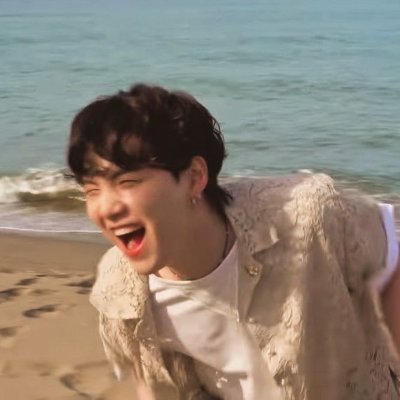 not impersonating a celebrity ||
cricket & bts my two favourites🌎
armyᵒᵗ⁷+zquad || mostly rts || FAN ACCOUNT || shippers, solos, diet solos DNI || she/her ||