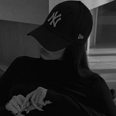 SzymonHG's profile picture. 