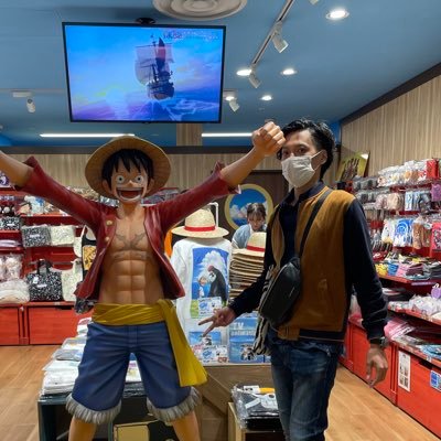ONE PIECE大好きメンズです😎36です😎😂2年前よりワンピースにハマり沼ってます🥹フィギュアを主に投稿していきます‼️アニメ好きの方(特にワンピース)是非フォロー宜しくお願いします☺️👏 LIKE🌟ONEPIECE🌟ドラゴンボール🌟ヒロアカ🌟MAJOR⚾️プロスピA🌟