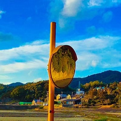 関東甲信越をメインに『いいな』と思う景色をsony α55📸片手に巡っています。写真家/自称ブロガー/自称文筆家/カーブミラー同好会会長(会員0)