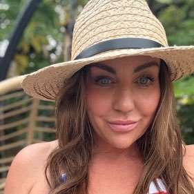 🔥 48 | 5ft of British sass….Witty, wild & way too hot for my age.....YES I have what you’re looking for….and a hell of a lot more. https://t.co/hCVtDYy2Bc