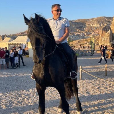 huseyincam84's profile picture. "Bir milletin asıl gücü; tankı, topu, tüfeği değil, inançlı ve imanlı gençliğidir."