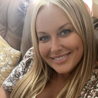 Veronicamiles54's profile picture. 