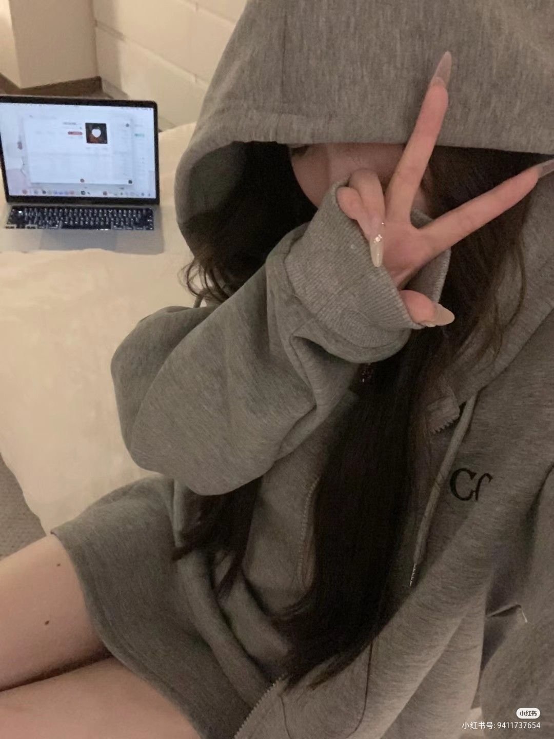 BIZZ_GANG's profile picture. スモビジ（副業）立ち上げ→収益化・スモビジオーナーになるまでの過程・学びを発信します！ 【経歴】同志社卒→学生起業→上場組織コンサル→東証プライムSaaS→スモビジ起業準備中！ 趣味: スモビジ、ポーカー、トレード、サウナ #BMR 所属 夢はスモビジオーナー兼億トレーダー兼ポーカープロ