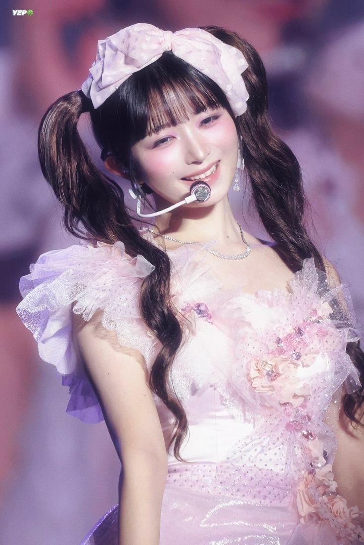 giuliachitarra's profile picture. Bus fan🚌/重度粘人依赖人/ESFJ/06年巨蟹老阿姨/全国随机刷新/热爱旅行🏖️/减肥为了更好的自己🥰/为变成一只可爱男娘努力ing😋/友善对待所有人/支持沪人治沪/大上海主义/奥地利学派/热爱海派文化/三林城卢湾难民😭/正在学习小提琴和萨克斯/邦c东方c芳文推/百合赛高/想交朋友喵👉👈/互fo喵