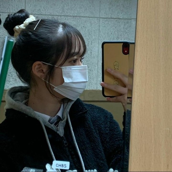 skzkp3992's profile picture. AIイラスト初心者です。ちょっぴりセクシーなイラストを投稿していきます。応援してもらえたら嬉しいです❤️