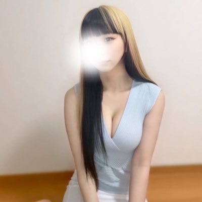 La vie et 北新地の千歳あいらです💗マッサージは未経験になりますががんばります☺️アニメ観るのが好きなのでお話合えば嬉しいです😶💗DMでもご予約できるのでお待ちしてます🙆