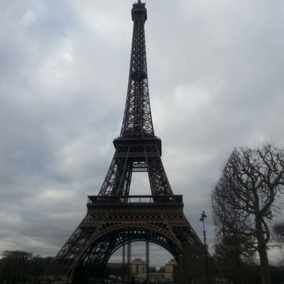 モンスターハンターRISEサンブレイク楽しんでます。マスターランクとハンターランク999です。普段はバイトしながらオペラ歌手めざしてます。日々がんばってます。見習いです笑 一人暮らしで寂しがりやものです笑 顔写真はポストの下のほうにあります。私は愛するhirocchiヒーローである。