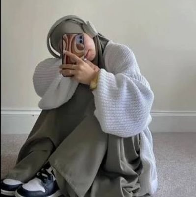 jourieh200's profile picture. اذا كان الله راضيا
فسلاماً على الدنيا وما فيها٠٠٠🌸