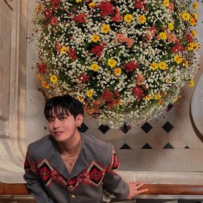 rebeccalunaris's profile picture. ☆ your resident kpop and f1 yapper ☆ she/her ☆ 🏳️🌈 ☆ books ☆ cats ☆ bangteez first, multistan second ☆ I'd be mad too if I didn't stan ateez ☆
🏁 @yukipoints
