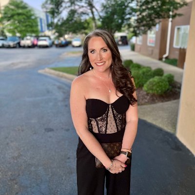 Rifkacrazed's profile picture. mama of 5 • @UNCC alumni • believer • Boston Terrier obsessed • recovering shopaholic