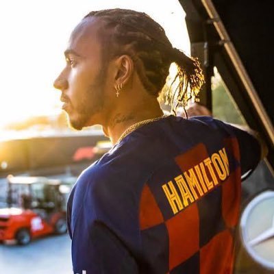 ApioSVgg's profile picture. Ex-Pollito de color pero defensor de la que alguna vez me hizo feliz. 🙌🏻