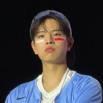 she/her 30s
ATINY🐿 STAY🐶 Bellieve🐶 Plory🦢 iKONIC🦊 ARMY🐿 Carat🍊
SKZ ANTlS DNF!!
fan account
https://t.co/dHfs49boV5
