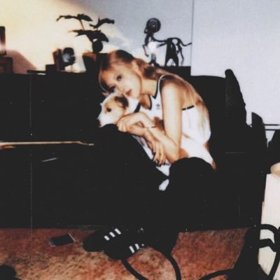 yiyi94804493117's profile picture. 