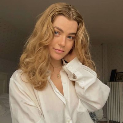 honey1454913's profile picture. chasing my dreams, not people's opinions.🙄🙄