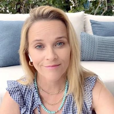 rewitherspoon11's profile picture. 