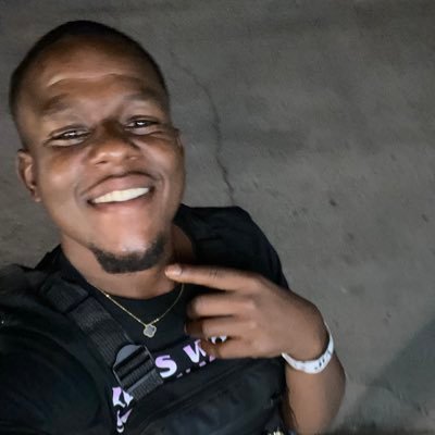 just a freak from BR Im not gay but definitely not straight meaning I’ll fuck your bitch if she bad #content #RepostMe 👆🏾 of 👆🏾 . Man #daddyman