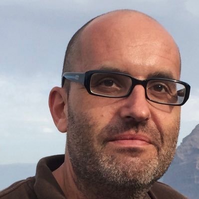 Padre. Llicenciáu en Derechu. Graduáu Social Diplomáu. Analís políticu. @Avance_Asturies. Militante del @PSOE 🌹 ✊🏻 Socialdemócrata ensin complexos. Dende 1975