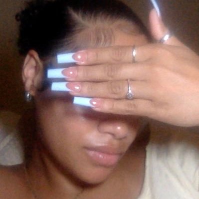 adiiamorr's profile picture. @axdii on vu 💗| 📱