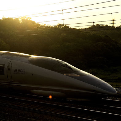 なんとなく主に新幹線を撮っています。
Mainly, I'm enjoing taking photograph of Shinkansen in Japan.