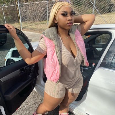 San Francisco queen 🫅 We are who we choose to be