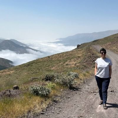 همون قبلیا:))
با چون منی به غیر محبت روا نبود...
معتقد به این که سن فقط یه عدد نیست:))
مرگ بر سرما😌
#زن_زندگی_آزادی