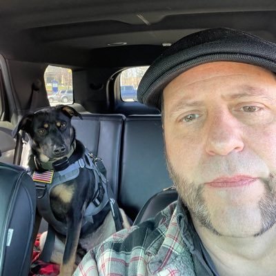 Backup account. main got zapped. 😑#GOLDCORP. retired 95B/31B no DM’s unless you ask first pls.