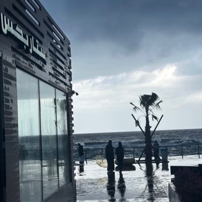 AzizDoses's profile picture. إن الله دائماً يحقق المستحيلات بالطريقة الأكثر استحالة " فاطمئن