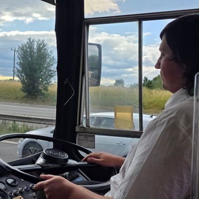driver first South - passionate about the bus industry - passionate to get people back on the buses
*This account is not associated with first bus*