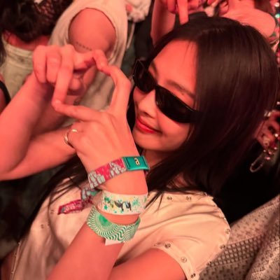 JennieSunnshine's profile picture. Jennie Fan Account ☀️